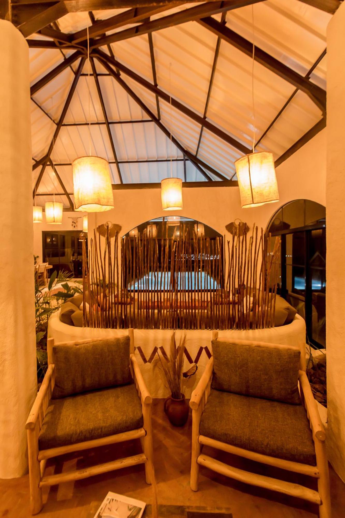 Drop In Surf Lodge Kuta  Exterior foto